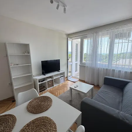 Blue Horizon Apartment *