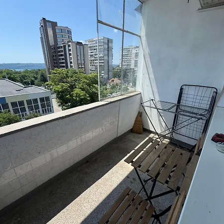 Blue Horizon * 瓦爾納